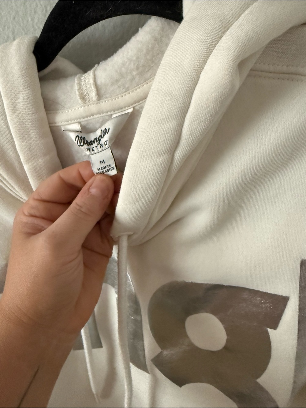 Wrangler- Ivory Hoodie with Metallic Silver Logo - Picture 2 of 2